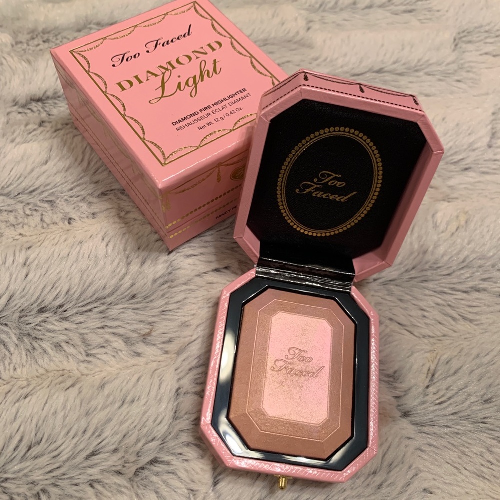 Too Faced Diamond Highlighter